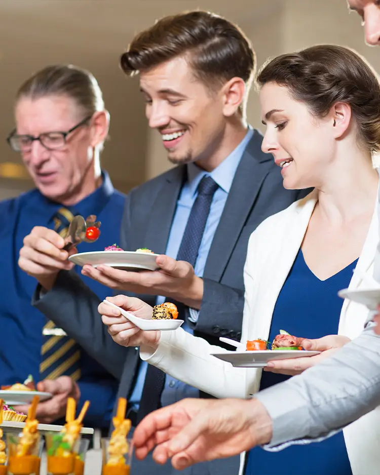 Uczestnicy eventu firmowego podczas warsztatów integracyjnych